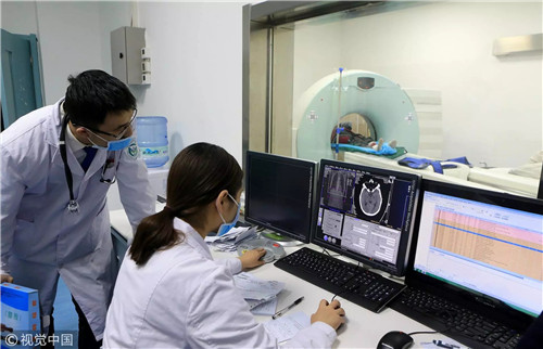 为什么患者觉得看病贵,医生觉得工资低_医生价